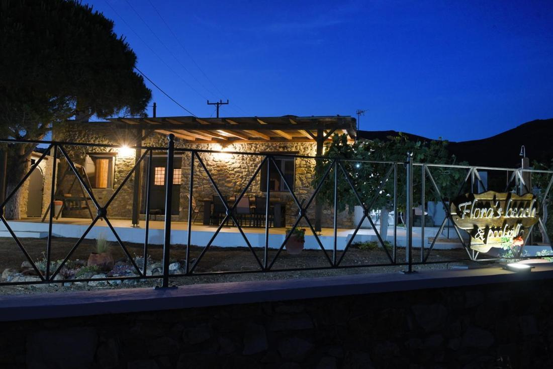Flora'S Beach And Pool Villa In Syros Liaropá Exterior foto